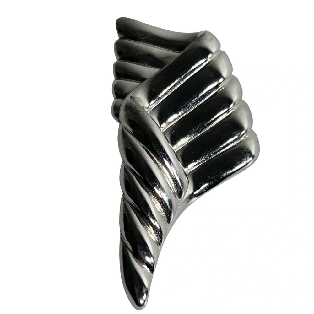 Vintage Ginnie Johansen Silver Tone Brooch